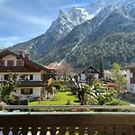 Bavaria 招待所