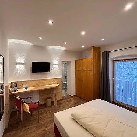 Bavaria Pensionat 3*